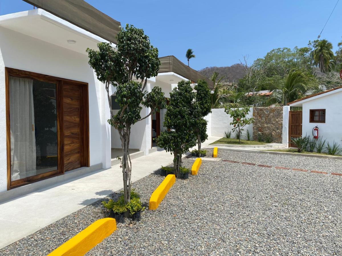 Hotel Casa Victoria Zihuatanejo Eksteriør bilde