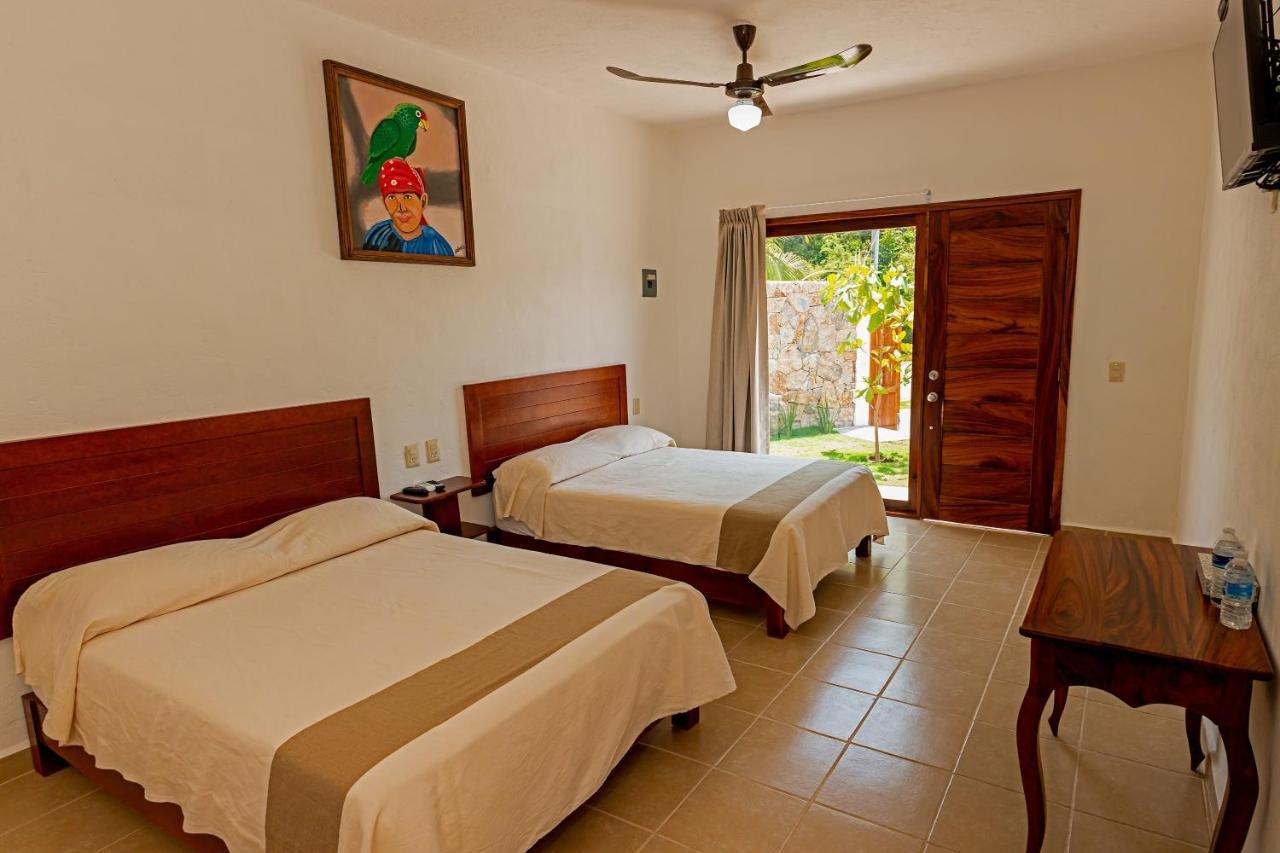 Hotel Casa Victoria Zihuatanejo Eksteriør bilde